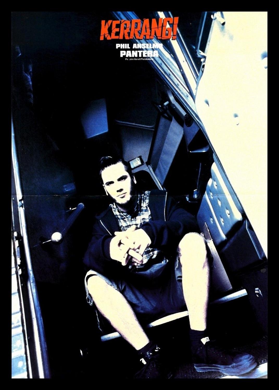COLOUR MAGAZINE PHIL ANSELMO P - Lighting And Decor Magazine ulasan dan harga